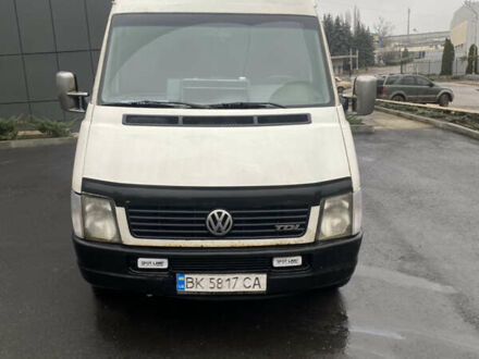 Белый Фольксваген ЛТ, объемом двигателя 2.46 л и пробегом 7 тыс. км за 6500 $, фото 1 на Automoto.ua