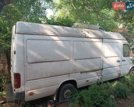 Белый Фольксваген ЛТ, объемом двигателя 2.4 л и пробегом 500 тыс. км за 2500 $, фото 1 на Automoto.ua