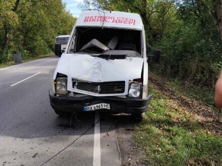 Білий Фольксваген ЛТ, об'ємом двигуна 2.46 л та пробігом 900 тис. км за 2400 $, фото 1 на Automoto.ua