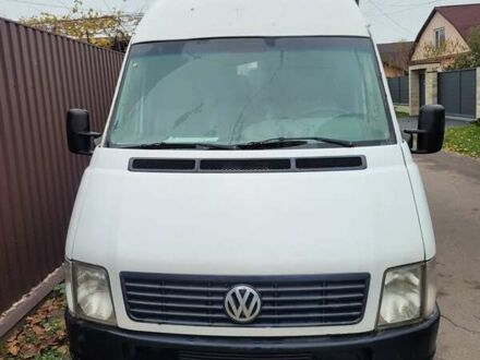 Белый Фольксваген ЛТ, объемом двигателя 2.46 л и пробегом 500 тыс. км за 5500 $, фото 1 на Automoto.ua
