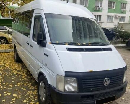 Белый Фольксваген ЛТ, объемом двигателя 2.46 л и пробегом 500 тыс. км за 7500 $, фото 1 на Automoto.ua