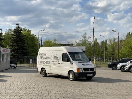 Фольксваген ЛТ 2000 в Кривом Роге на Automoto.ua Белый Фольксваген ЛТ, объемом двигателя 2.5 л и пробегом 420 тыс. км за 4900 $, фото 1 на Automoto.ua