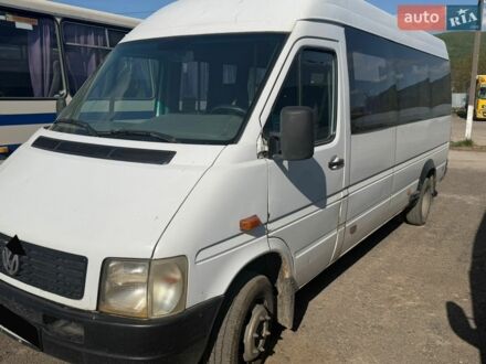 Белый Фольксваген ЛТ, объемом двигателя 2.5 л и пробегом 950 тыс. км за 5500 $, фото 1 на Automoto.ua