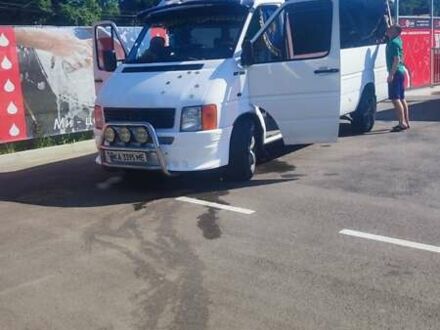 Фольксваген ЛТ 2000 в Киеве на Automoto.ua Белый Фольксваген ЛТ, объемом двигателя 2.46 л и пробегом 2 тыс. км за 8000 $, фото 1 на Automoto.ua