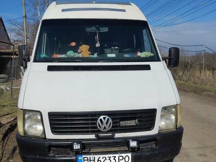 Белый Фольксваген ЛТ, объемом двигателя 2.46 л и пробегом 700 тыс. км за 6500 $, фото 1 на Automoto.ua