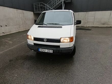Белый Фольксваген ЛТ, объемом двигателя 2.4 л и пробегом 440 тыс. км за 2900 $, фото 1 на Automoto.ua