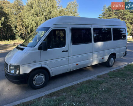 Белый Фольксваген ЛТ, объемом двигателя 2.8 л и пробегом 362 тыс. км за 10500 $, фото 1 на Automoto.ua