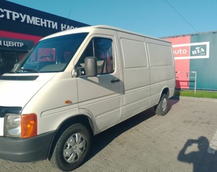 Белый Фольксваген ЛТ, объемом двигателя 2.5 л и пробегом 500 тыс. км за 4500 $, фото 1 на Automoto.ua