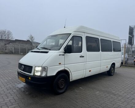 Белый Фольксваген ЛТ, объемом двигателя 2.5 л и пробегом 448 тыс. км за 5000 $, фото 1 на Automoto.ua