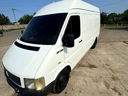 Белый Фольксваген ЛТ, объемом двигателя 2.5 л и пробегом 500 тыс. км за 6300 $, фото 1 на Automoto.ua