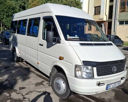 Белый Фольксваген ЛТ, объемом двигателя 2.46 л и пробегом 680 тыс. км за 10500 $, фото 1 на Automoto.ua