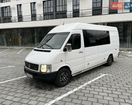 Белый Фольксваген ЛТ, объемом двигателя 2.5 л и пробегом 655 тыс. км за 9999 $, фото 1 на Automoto.ua
