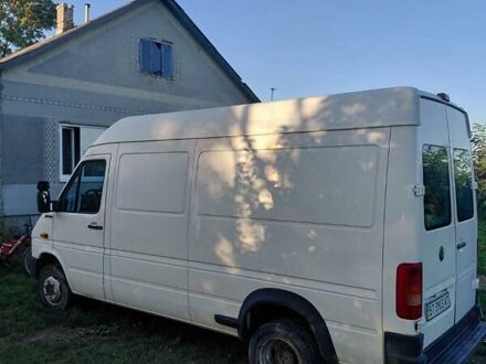 Фольксваген ЛТ 2004 у Бродах на Automoto.ua Білий Фольксваген ЛТ, об'ємом двигуна 0 л та пробігом 240 тис. км за 11000 $, фото 1 на Automoto.ua