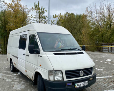 Белый Фольксваген ЛТ, объемом двигателя 2.4 л и пробегом 3 тыс. км за 5000 $, фото 1 на Automoto.ua