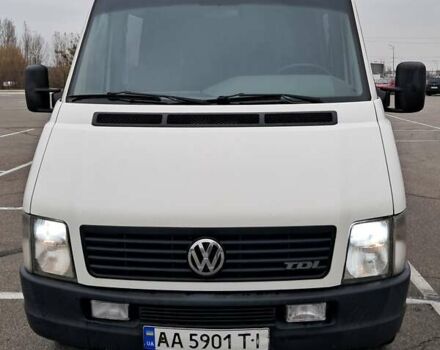 Белый Фольксваген ЛТ, объемом двигателя 2.46 л и пробегом 297 тыс. км за 9000 $, фото 1 на Automoto.ua