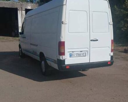 Белый Фольксваген ЛТ, объемом двигателя 2.46 л и пробегом 700 тыс. км за 7800 $, фото 1 на Automoto.ua