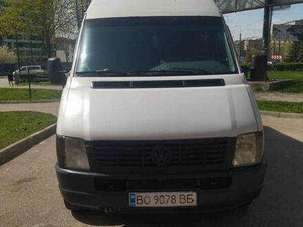 Белый Фольксваген ЛТ, объемом двигателя 0 л и пробегом 350 тыс. км за 7150 $, фото 1 на Automoto.ua