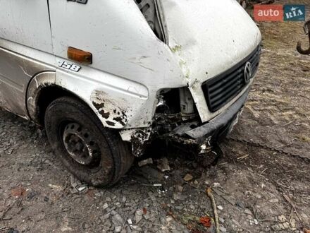 Фольксваген ЛТ 2005 в Александровка на Automoto.ua Белый Фольксваген ЛТ, объемом двигателя 0 л и пробегом 995 тыс. км за 3500 $, фото 1 на Automoto.ua
