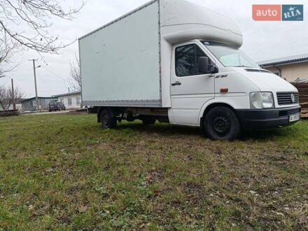 Белый Фольксваген ЛТ, объемом двигателя 2.46 л и пробегом 220 тыс. км за 10500 $, фото 1 на Automoto.ua