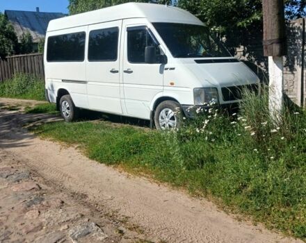 Белый Фольксваген ЛТ, объемом двигателя 2.5 л и пробегом 590 тыс. км за 6200 $, фото 1 на Automoto.ua