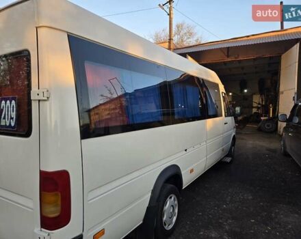 Бежевый Фольксваген ЛТ, объемом двигателя 2.5 л и пробегом 300 тыс. км за 9800 $, фото 1 на Automoto.ua