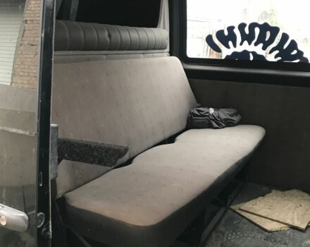 Черный Фольксваген ЛТ, объемом двигателя 2.5 л и пробегом 250 тыс. км за 4200 $, фото 1 на Automoto.ua