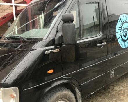 Черный Фольксваген ЛТ, объемом двигателя 2.5 л и пробегом 250 тыс. км за 4200 $, фото 10 на Automoto.ua