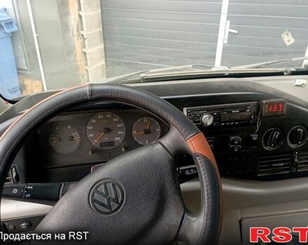 Черный Фольксваген ЛТ, объемом двигателя 2.5 л и пробегом 548 тыс. км за 5900 $, фото 1 на Automoto.ua