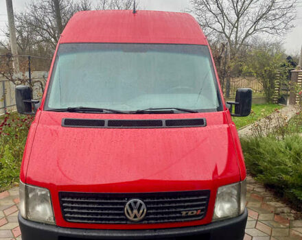 Красный Фольксваген ЛТ, объемом двигателя 0 л и пробегом 280 тыс. км за 11000 $, фото 2 на Automoto.ua