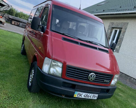 Красный Фольксваген ЛТ, объемом двигателя 2.46 л и пробегом 670 тыс. км за 8500 $, фото 4 на Automoto.ua