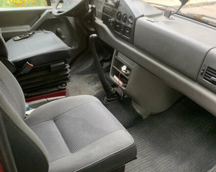 Красный Фольксваген ЛТ, объемом двигателя 2.8 л и пробегом 300 тыс. км за 8500 $, фото 4 на Automoto.ua