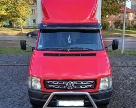 Красный Фольксваген ЛТ, объемом двигателя 2 л и пробегом 500 тыс. км за 12500 $, фото 2 на Automoto.ua
