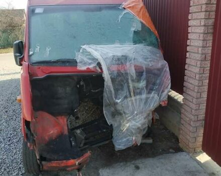 Красный Фольксваген ЛТ, объемом двигателя 2.46 л и пробегом 500 тыс. км за 1700 $, фото 1 на Automoto.ua