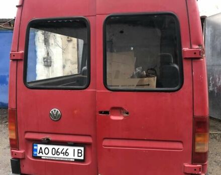 Красный Фольксваген ЛТ, объемом двигателя 2.5 л и пробегом 599 тыс. км за 3900 $, фото 4 на Automoto.ua