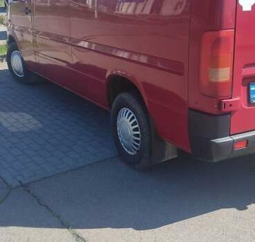 Червоний Фольксваген ЛТ, об'ємом двигуна 2.5 л та пробігом 400 тис. км за 8000 $, фото 1 на Automoto.ua