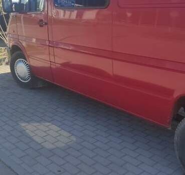 Червоний Фольксваген ЛТ, об'ємом двигуна 2.5 л та пробігом 400 тис. км за 8000 $, фото 3 на Automoto.ua