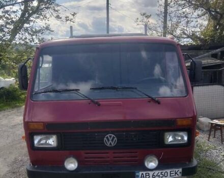 Красный Фольксваген ЛТ, объемом двигателя 2.38 л и пробегом 2 тыс. км за 3800 $, фото 1 на Automoto.ua