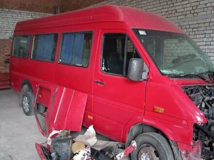 Фольксваген ЛТ 2002 в Белой Церкве на Automoto.ua Красный Фольксваген ЛТ, объемом двигателя 2.46 л и пробегом 4 тыс. км за 3500 $, фото 1 на Automoto.ua
