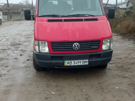 Красный Фольксваген ЛТ, объемом двигателя 2.5 л и пробегом 350 тыс. км за 9500 $, фото 1 на Automoto.ua