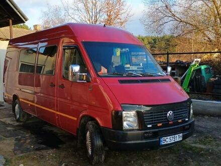 Красный Фольксваген ЛТ, объемом двигателя 2.46 л и пробегом 280 тыс. км за 10800 $, фото 1 на Automoto.ua