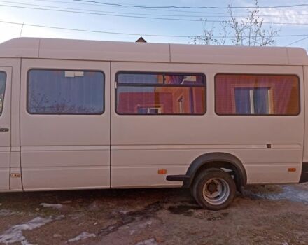 Белый Фольксваген ЛТ пасс., объемом двигателя 2.5 л и пробегом 700 тыс. км за 7000 $, фото 1 на Automoto.ua