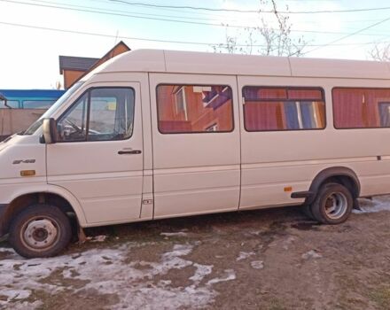 Белый Фольксваген ЛТ пасс., объемом двигателя 2.5 л и пробегом 700 тыс. км за 7000 $, фото 2 на Automoto.ua