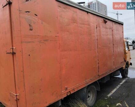 Желтый Фольксваген ЛТ, объемом двигателя 2.38 л и пробегом 253 тыс. км за 2750 $, фото 1 на Automoto.ua