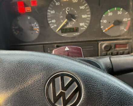 Желтый Фольксваген ЛТ, объемом двигателя 2.46 л и пробегом 521 тыс. км за 9500 $, фото 7 на Automoto.ua