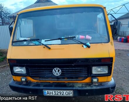 Жовтий Фольксваген ЛТ, об'ємом двигуна 2.4 л та пробігом 0 тис. км за 1800 $, фото 1 на Automoto.ua