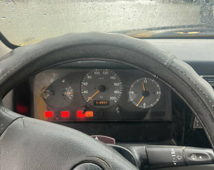 Желтый Фольксваген ЛТ, объемом двигателя 2.46 л и пробегом 510 тыс. км за 4100 $, фото 10 на Automoto.ua