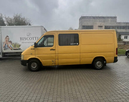 Желтый Фольксваген ЛТ, объемом двигателя 2.46 л и пробегом 510 тыс. км за 4100 $, фото 2 на Automoto.ua