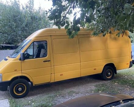 Фольксваген ЛТ 2002 в Черновцах на Automoto.ua Желтый Фольксваген ЛТ, объемом двигателя 2.46 л и пробегом 2 тыс. км за 10700 $, фото 1 на Automoto.ua