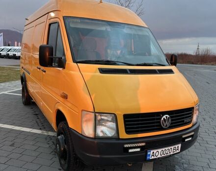 Желтый Фольксваген ЛТ, объемом двигателя 2.5 л и пробегом 443 тыс. км за 10790 $, фото 1 на Automoto.ua