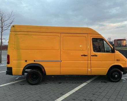 Желтый Фольксваген ЛТ, объемом двигателя 2.5 л и пробегом 443 тыс. км за 10790 $, фото 12 на Automoto.ua